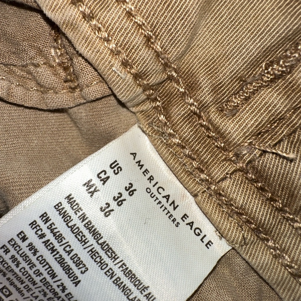 American Eagle Cargo Pants with Button Details - Picture 4 of 4